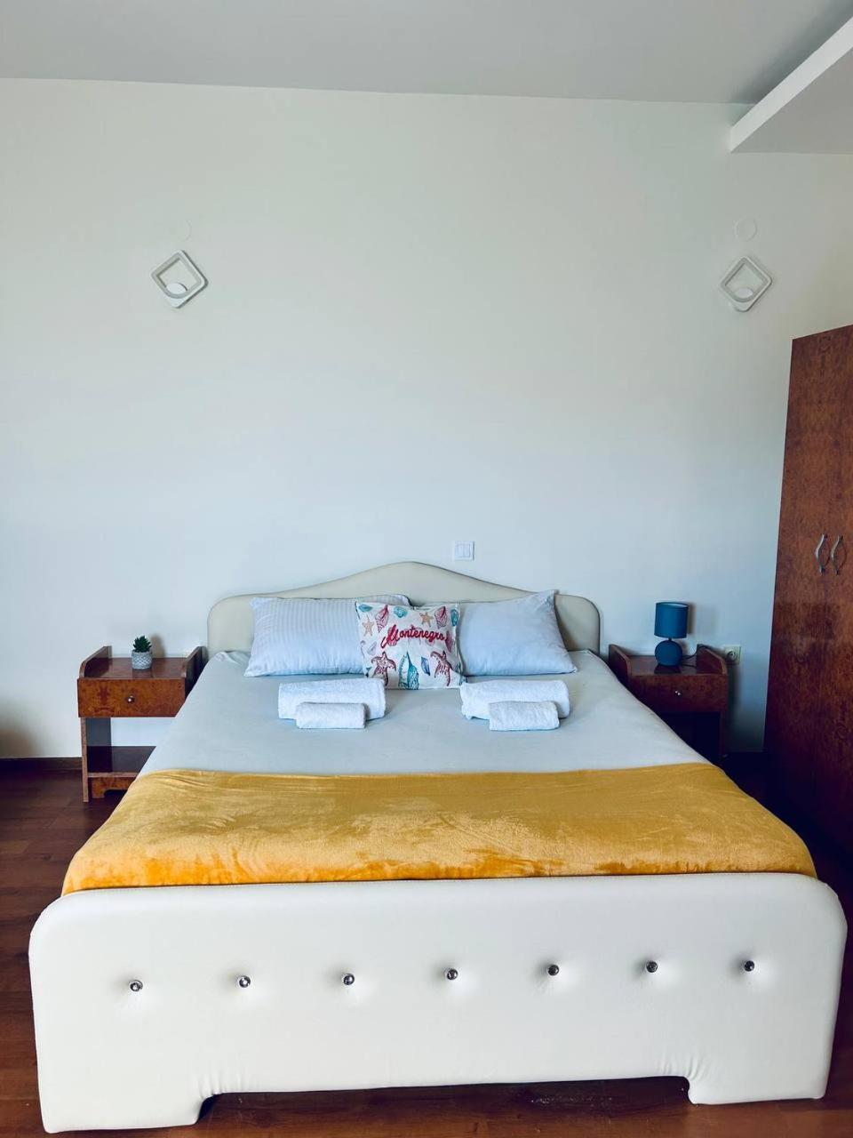 Apartmani Stari Grad 수토모레 외부 사진