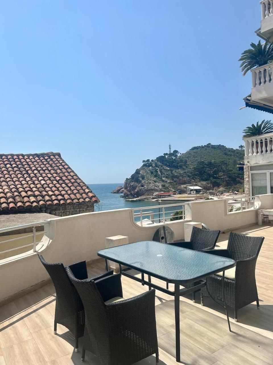 Apartmani Stari Grad 수토모레 외부 사진