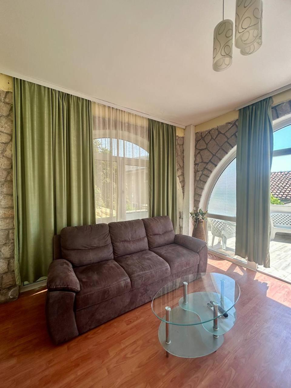 Apartmani Stari Grad 수토모레 외부 사진