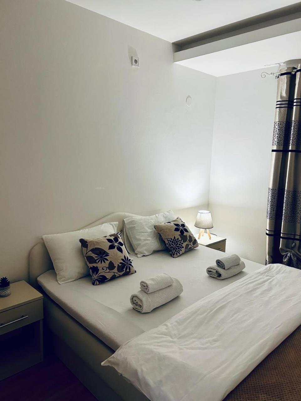 Apartmani Stari Grad 수토모레 외부 사진