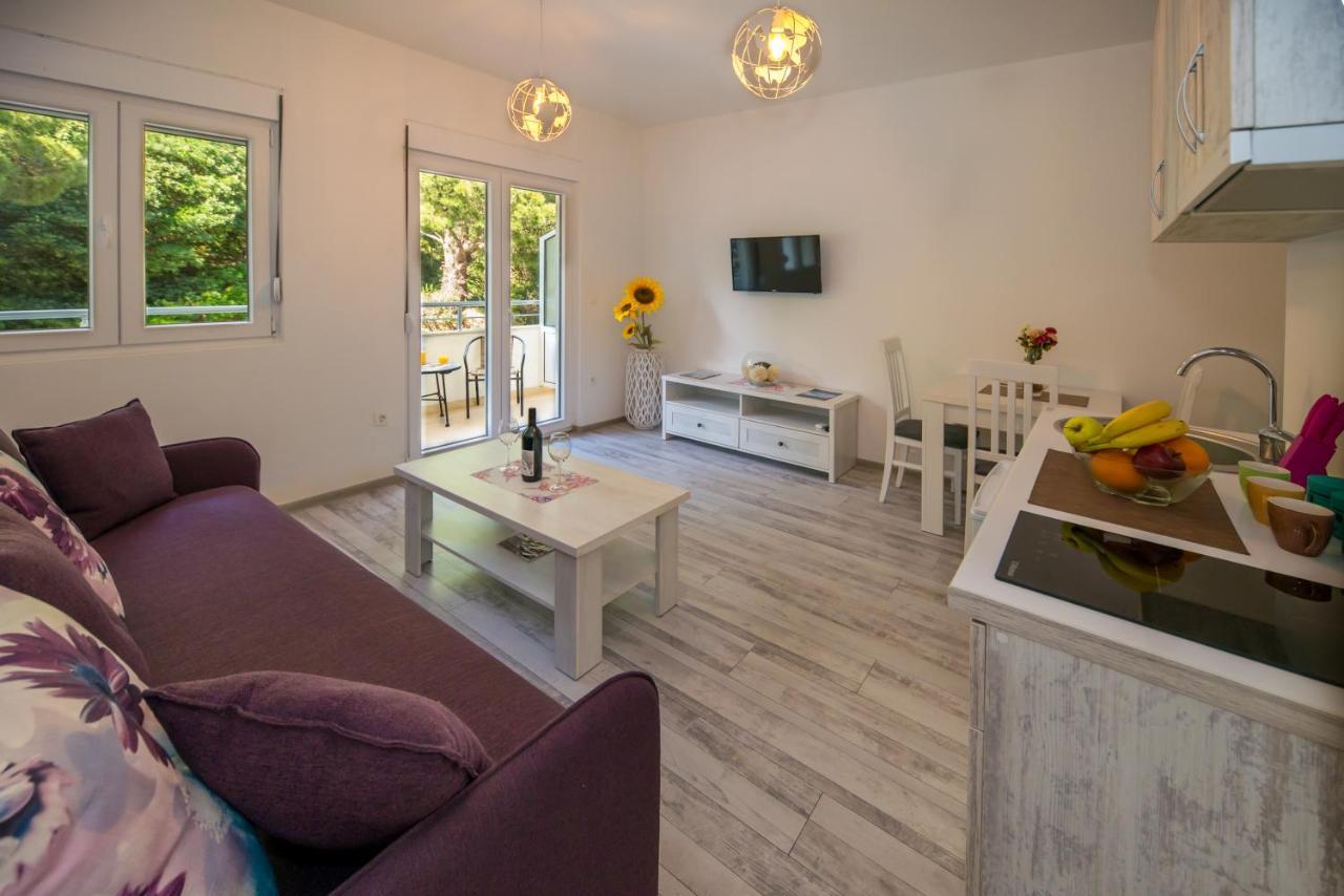Apartmani Stari Grad 수토모레 외부 사진